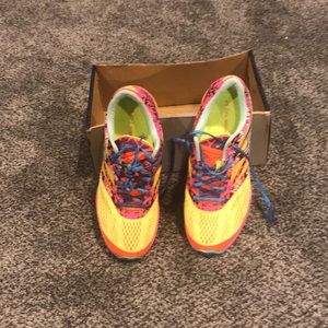 Need to clear out some sneakers❣️